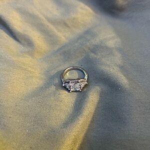 Elegant Silver Ring with Clear Gemstones